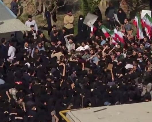 SHBA- Iran gati për raundin e ri të bisedimeve bërthamore, ndërsa protestat vazhdojnë