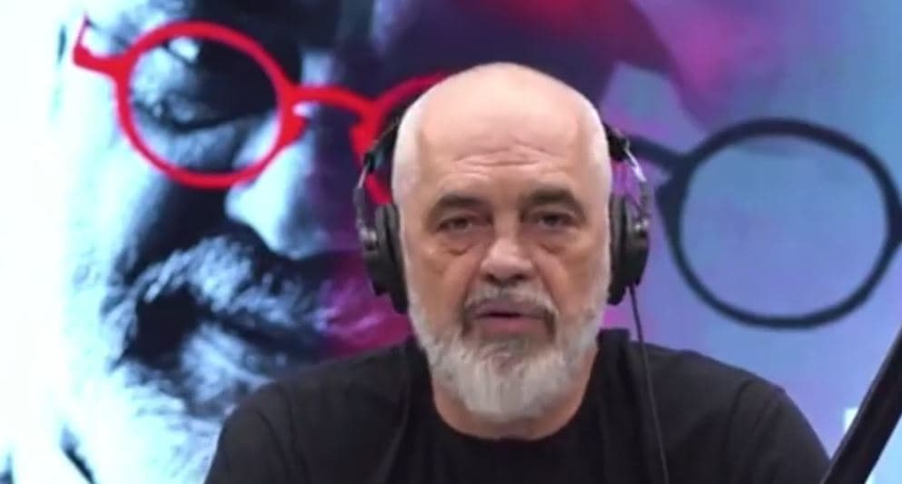 “Drejtoritë e kadastrave drejt qendrës”/ Pas ndryshimit në Vlorë, Rama paralajmëron sërish lëvizje (VIDEO)