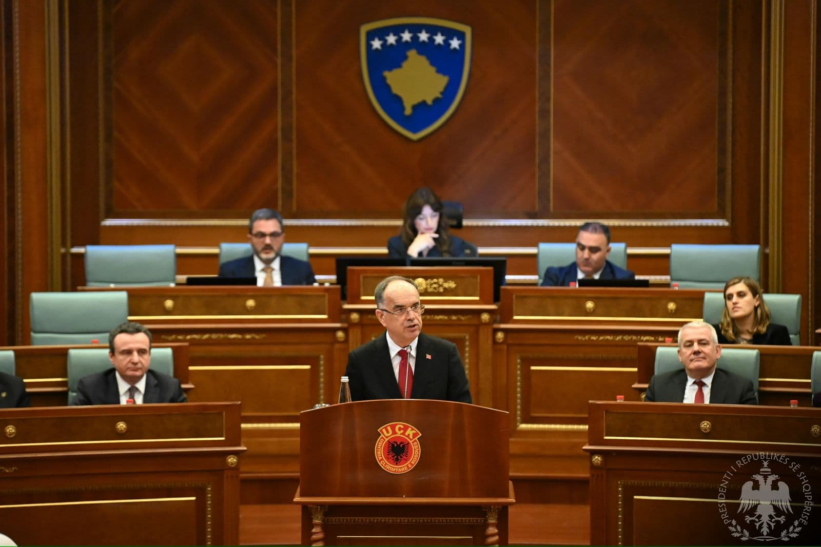 Begaj: Shqipëria do të qëndrojë jetë e mot me Kosovën, historia nuk shkruhet pa Thaçin, Veselin, Krasniqin e Selimin