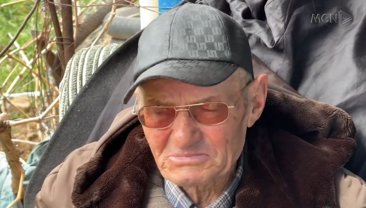 Shpresa mbi dhimbjen/ Mbesat dhe nipërit në Siri, gjyshi kërkon t’i rikthehen në shtëpi (VIDEO)