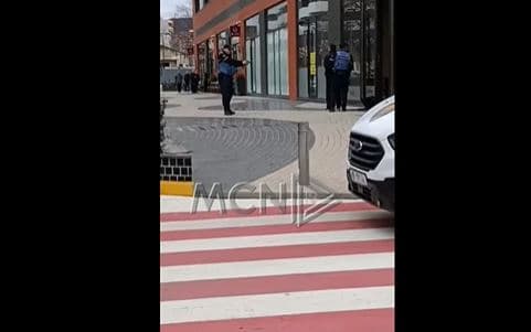 Grabiti Fibank bashkë me dy të tjerë, pamje nga arrestimi i Bardhyl Fushës (VIDEO)