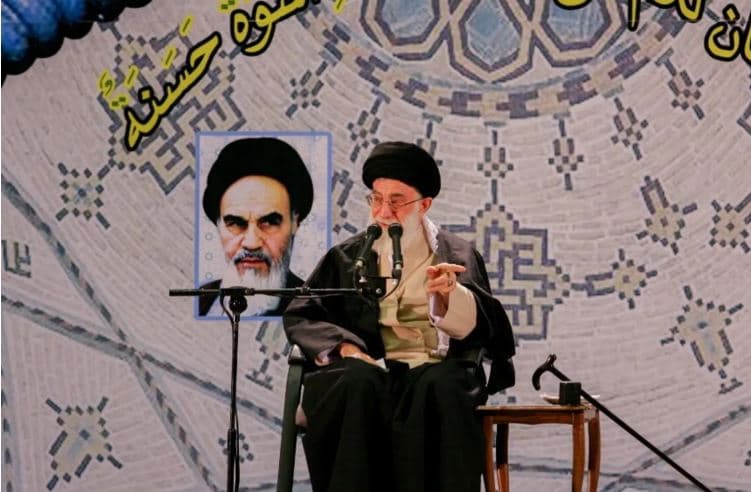 Khamenei përgatit plan emergjence në rast të vrasjes së tij