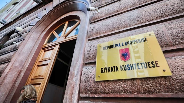 Ankimi i PD, Kushtetuesja rrëzon Kuvendin për rritjen e numrit të komisioneve