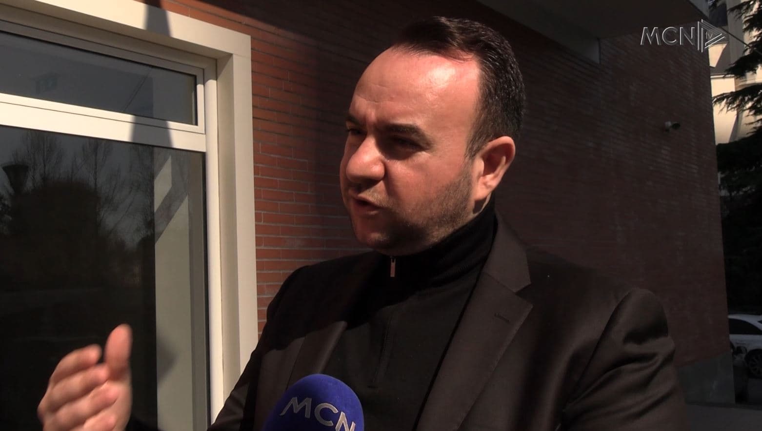 “Të infiltruar të policisë brenda protestës së PD”/ Balliu: Jemi në “luftë” me qytetarët për t’i përmbajtur protestuesit (VIDEO)