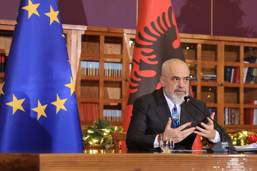 Ndryshime në kabinetin qeveritar/ Ikën Balluku, në vend të saj Albana Koçiu