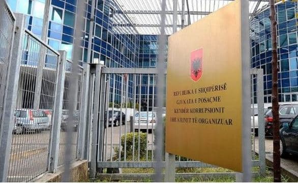 Mashtrimi me mikrokreditë/ GJKKO nuk kalon dosjen për gjykim, i kthen SPAK-ut për plotësim