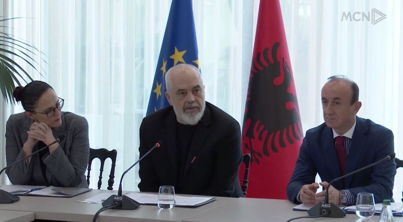 “Ne nuk na ke lënë gjë pa na thënë”/ Sula kryeinspektor, Rama: Të shohim si do e bësh punën! (VIDEO)