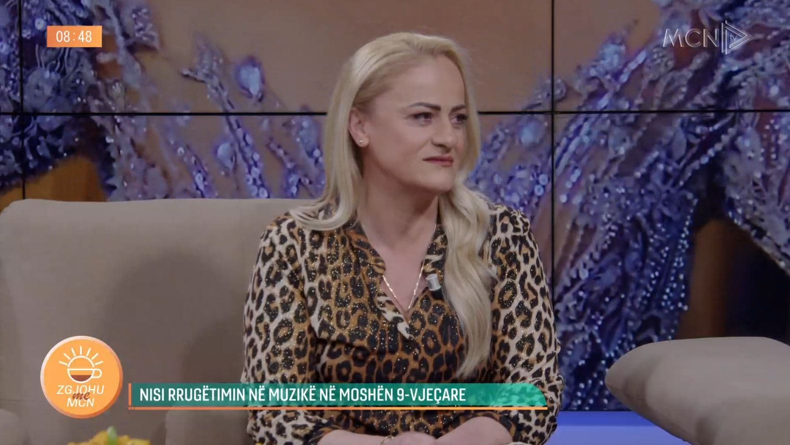 Teuta Skrapari, këngëtarja që ndan jetën mes muzikës popullore dhe polifonisë
