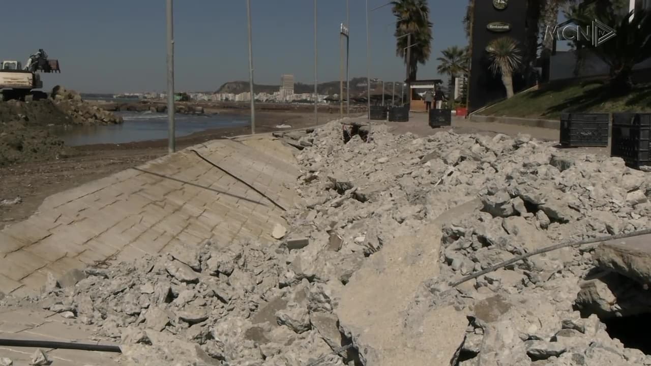 Pedonale e shembur dhe ujëra të zeza / Golem, banorët: Bashkia ka 10 vjet pa vënë dorë në bregdet (VIDEO)