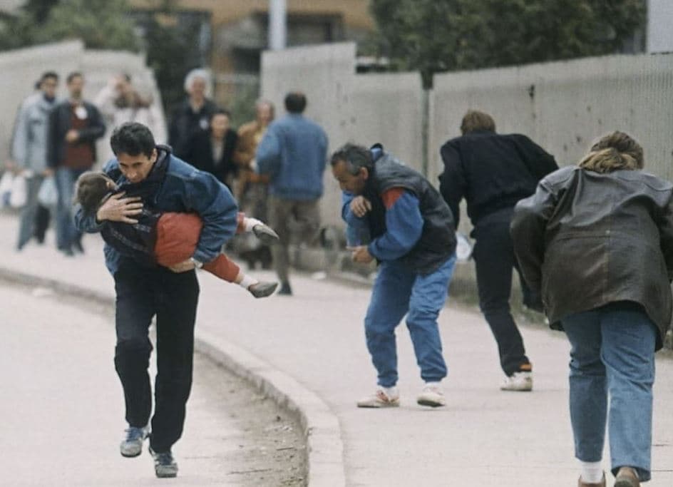 “Për çdo vrasje merrnim gëzhojën”/ Milano, prokuroria zgjeron hetimet për “turizmin e snajperave” në Bosnje