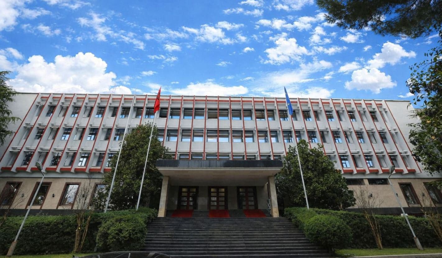 Konflikti në Lindjen e Mesme/ MEPJ-shtetasve shqiptar: Tregoni vigjilencë maksimale, shqyrtoni mundësinë e largimit