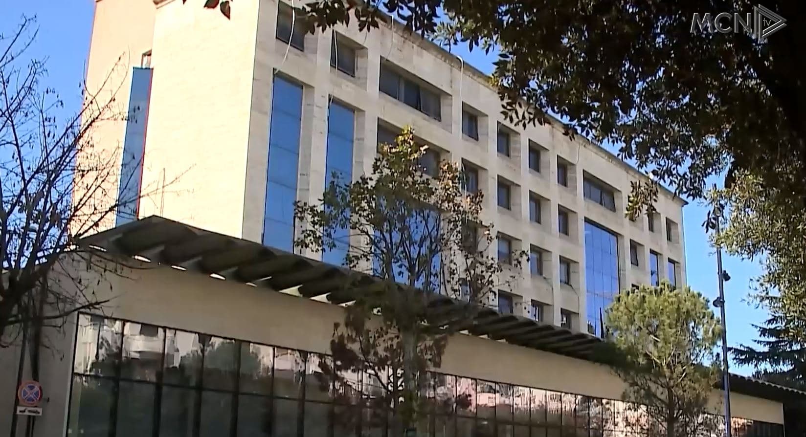 Skandali, noterët mbi ligjin! Aferat e zyrave noteriale dhe heshtja e institucioneve (VIDEO) 