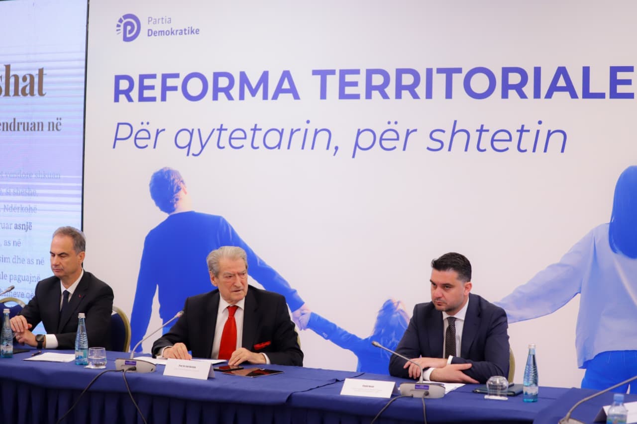     Berisha: E-Albania është kthyer në “Ergys Agasi Albania”, nuk funksionon, si posta e Hazirit