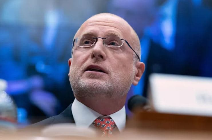 Administrata Trump kërcënon mediat me licencat për raportimin kritik mbi luftën me Iranin