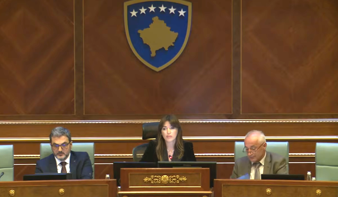 Dështon votimi për presidentin në Kosovë/ VV i drejtohet Kushtetueses për pezullimin e afateve