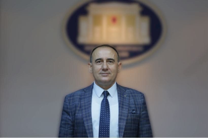 Begaj dekreton Bardhyl Kollçakun ambasador në NATO, Jeta Kreka në Katar