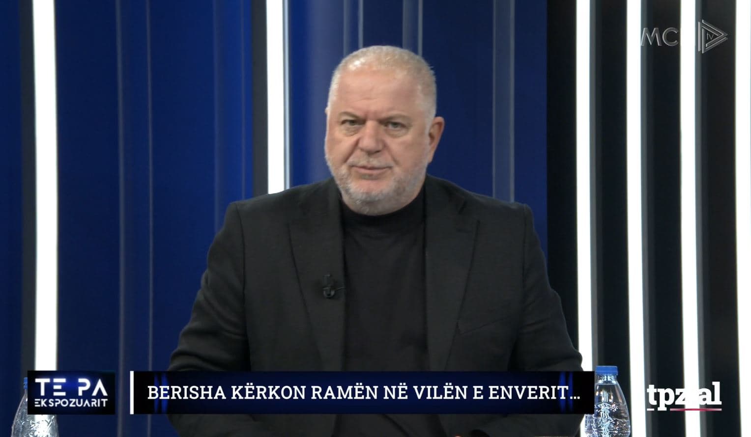 Goditja e ish-vilës Enver Hoxhës/ Haxhia: Dhuna mbi protestën frikacake, opozita pa diskurs dhe strategji