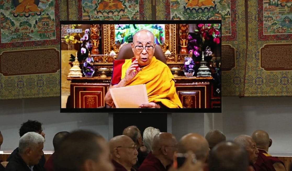 Situata në Lindjen e Mesme, Dalai Lama bën thirrje për dialog për paqe: Dhuna sjell më shumë dhunë