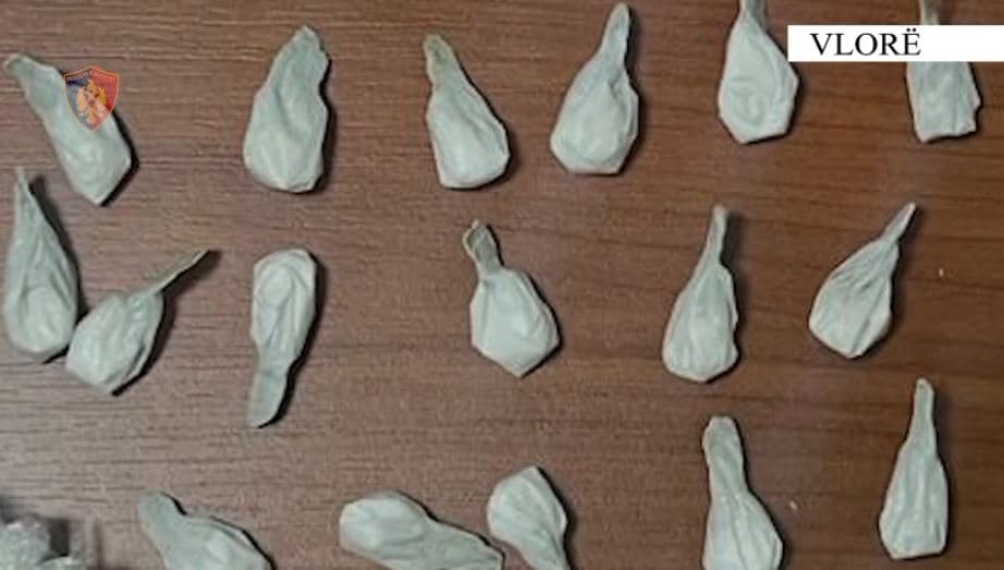 Shiste kokainë, i riu në Dhërmi kapet me pistoletë me silenciator 