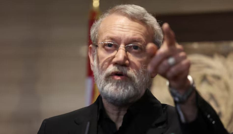 Pas vdekjes së Khamenei-t, Ali Larijani shfaqet si figurë kyçe e pushtetit në Iran 