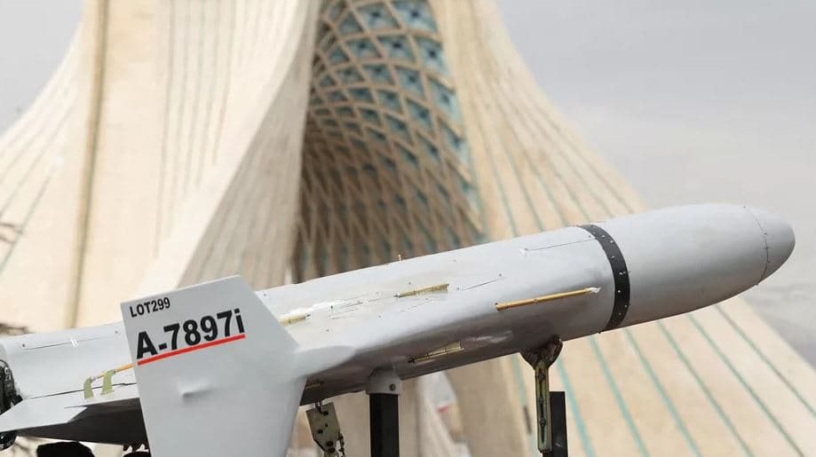 Dronë nga Irani rrëzohen në një aeroport në Azerbajxhan