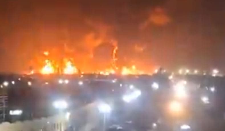 Përshkallëzohet konflikti/ Izraeli godet infrastrukturën e Iranit, tensione në gjithë Gjirin Persik