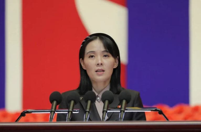 Koreja e Veriut paralajmëron për pasoja nga manovrat ushtarake të SHBA-së dhe Koresë së Jugut