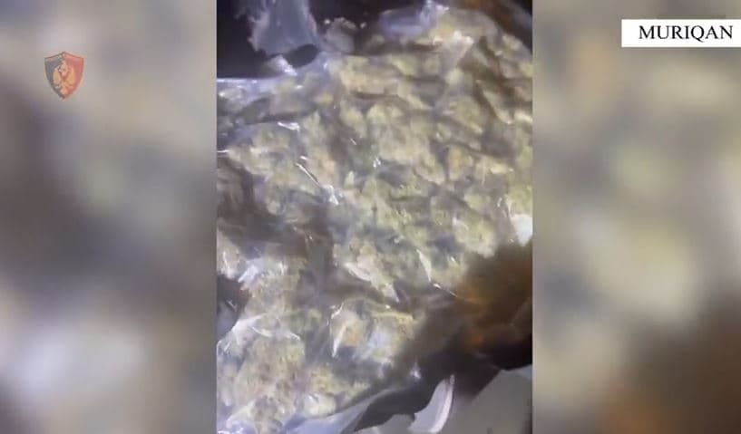 Muriqan/ Sekuestrohen 4.2 kg kanabis dhe 38 mijë euro të padeklaruara, dy të arrestuar