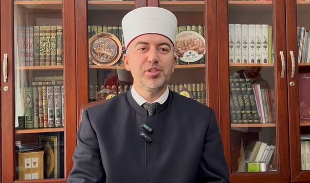 Myftiu i Korçës uron besimtarët për Fitër-Bajramin: Mesazh solidariteti dhe shprese