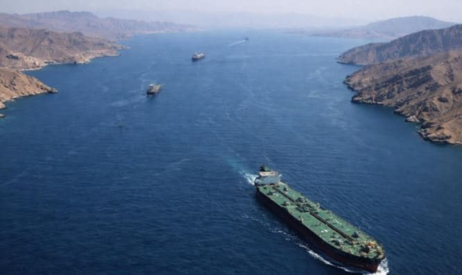 Tajlanda arrin marrëveshje me Iranin për kalimin e anijeve të naftës në Ngushticën e Hormuzit