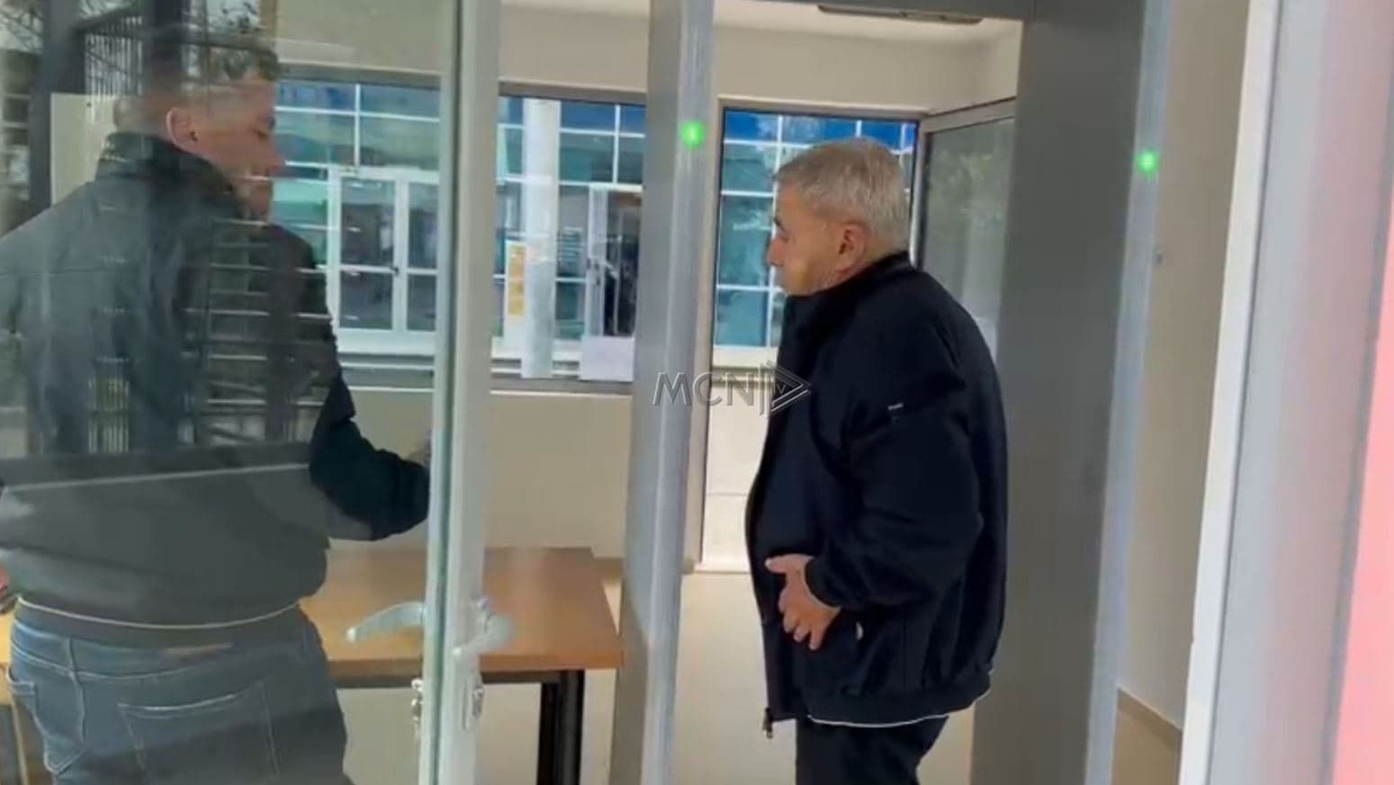“21 Janari”, xhaxhai i Aleks Nikës paraqitet në SPAK (VIDEO)