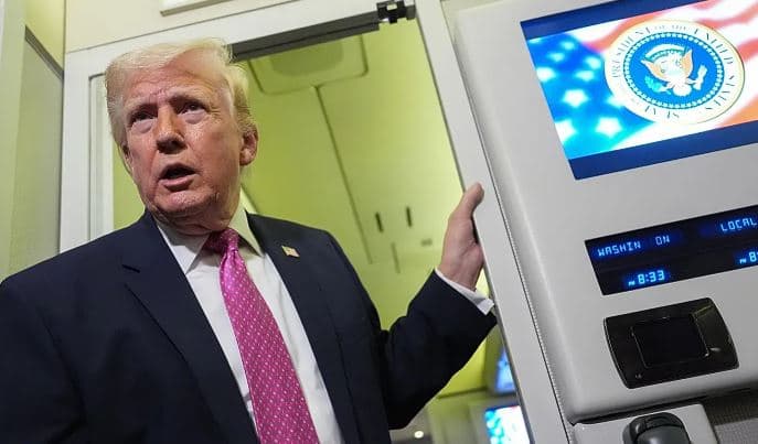 Trump kërcënon Iranin: Do shkatërrojmë ishullin Kharg dhe puset e naftës nëse s’ka marrëveshje