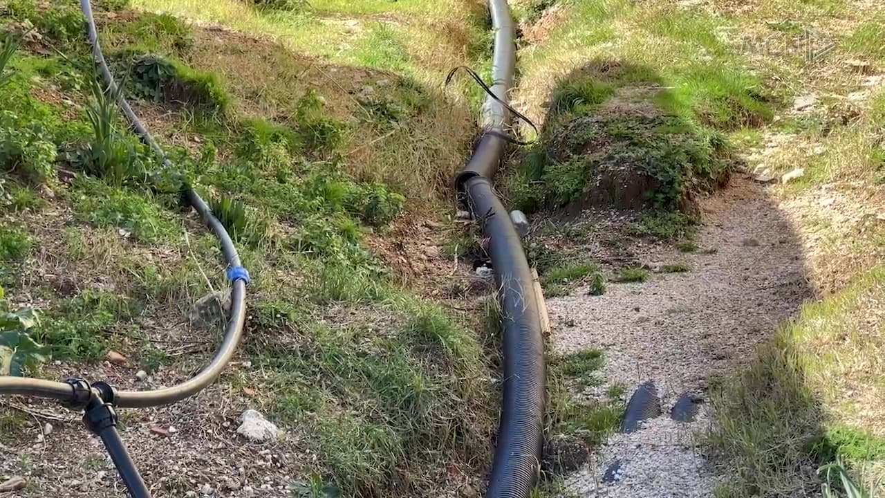 Tragjasi vetëm dy orë ujë në ditë / Vlorë, banorët: Burimet ujore derdhen në det, mungojnë investimet në rrjet (VIDEO)