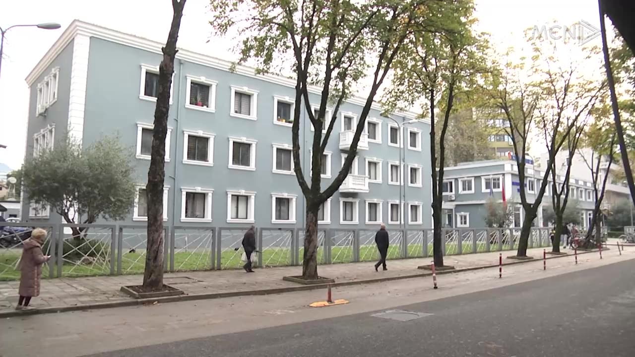 Grabitën tokën përmes falsifikimit / Caktohen 5 masa sigurie, pezullohen 3 punonjësit e Kadastrës (VIDEO)