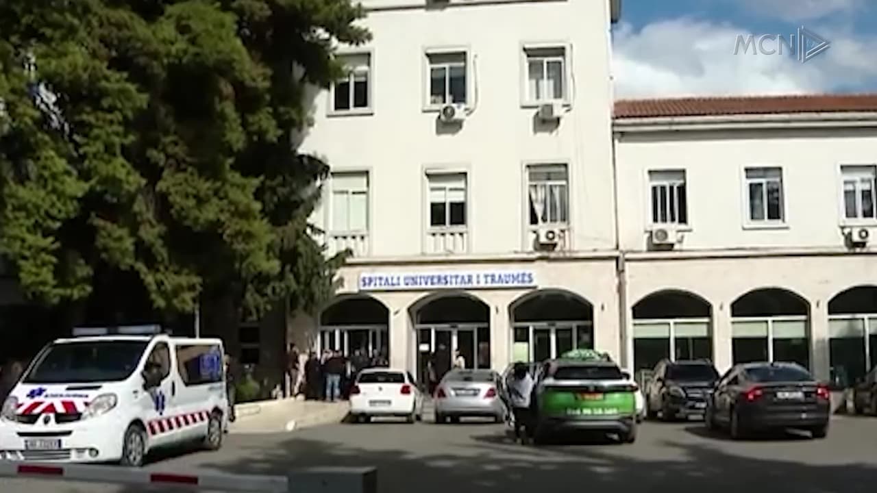 Tre të plagosur me thikë te Trauma / Konflikti i çastit degjeneron në sherr masiv mes familjarëve në Bulqizë (VIDEO)