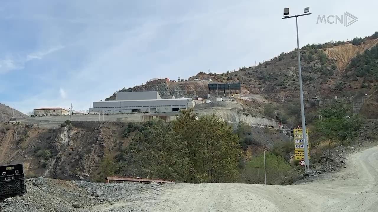 Spaç, plagoset minatori i “Tete Albania” / U godit nga masivi shkëmbor, akuza kompanisë për shkelje sigurie (VIDEO)
