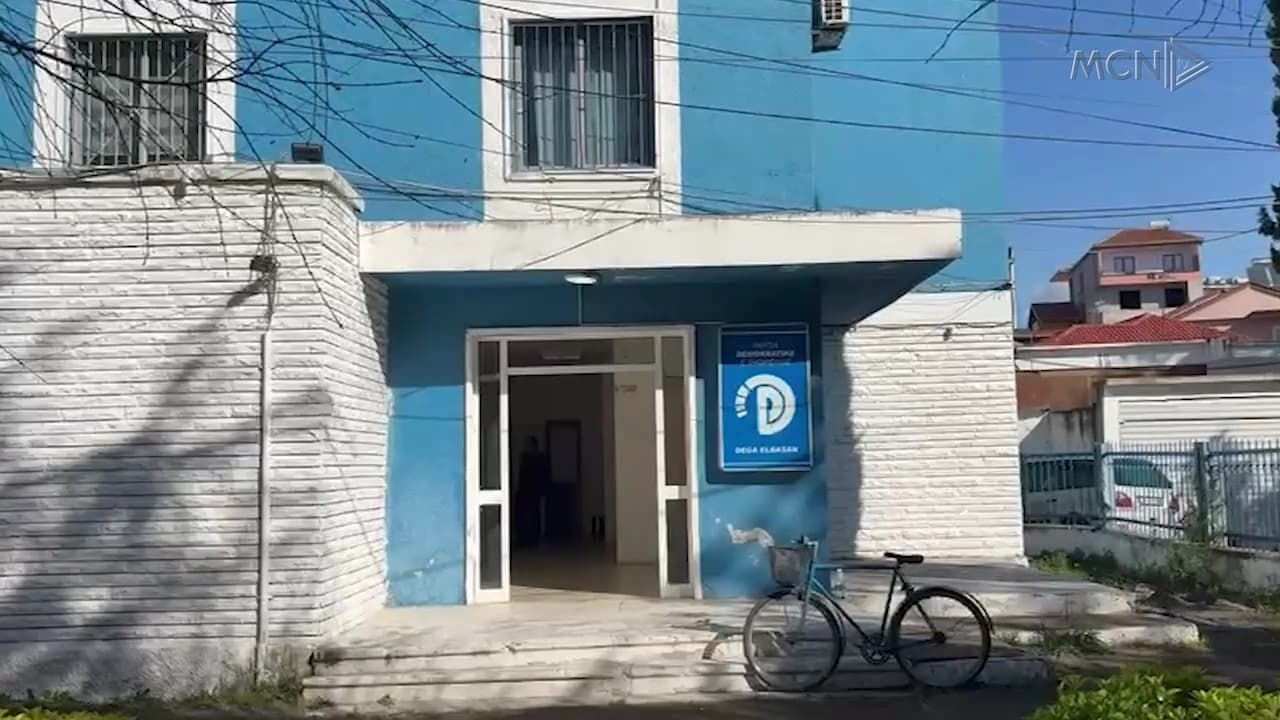 Zgjidhet kryetari, përjashtohen anëtarët / PD Elbasan: Madhi fushatë për PSD! Këshilltarja: Deputetët e lidhur me krimin (VIDEO)
