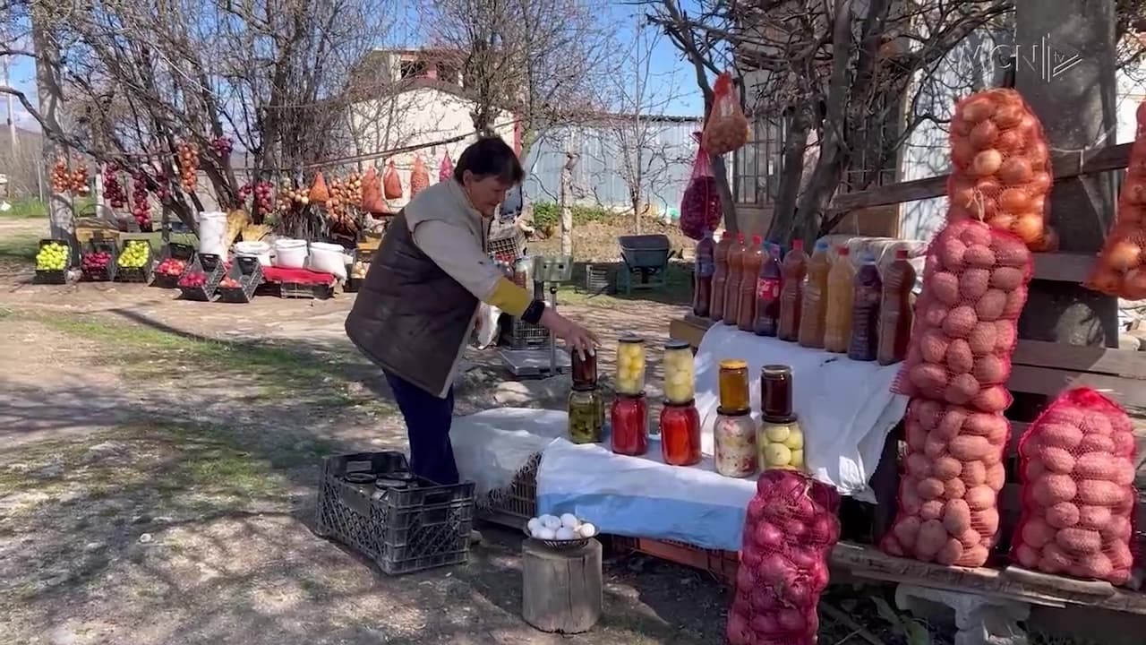 Aksion për largimin e ambulantëve nga rruga / Korçë, tregtarët kundërshtojnë vendimin: S’kemi të ardhura të tjera (VIDEO)