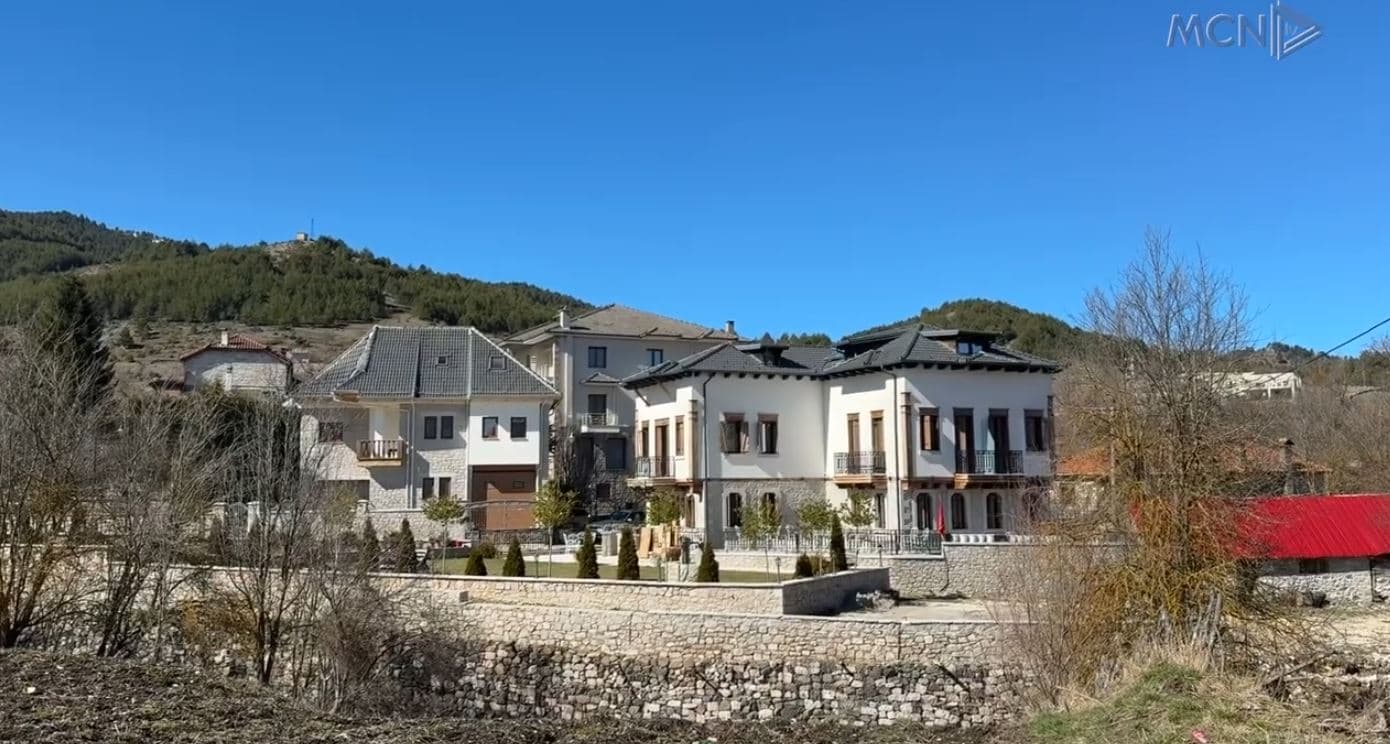Voskopoja nën presionin e ndërtimeve/ 12 leje të dhëna në dy vjet, një tjetër në proces vlerësimi (VIDEO)