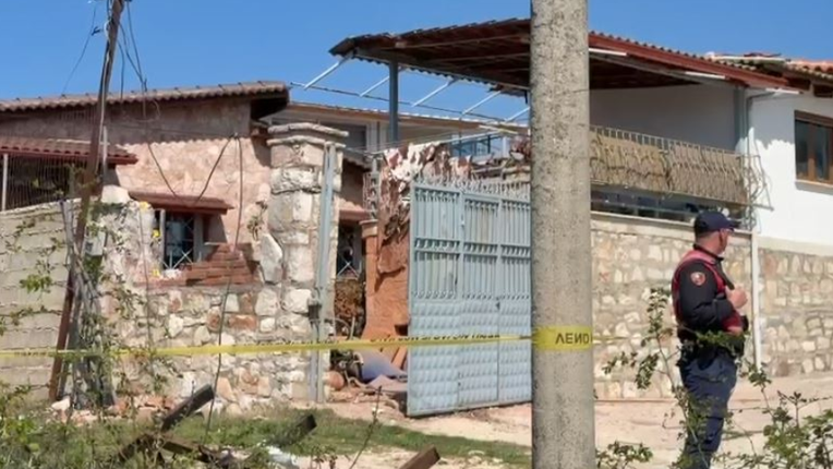Eksploziv në murin e një banese në Sarandë, Policia nis hetimet