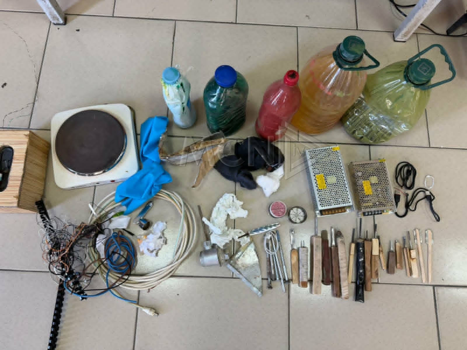 Kontrolle në burgun e Reçit, gjenden sende dhe materiale të ndaluara