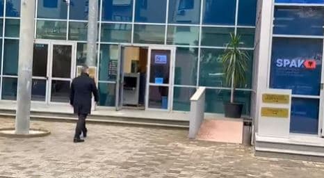Tenderi i komisariateve, Plarent Ndreca paraqitet në GJKKO (VIDEO)