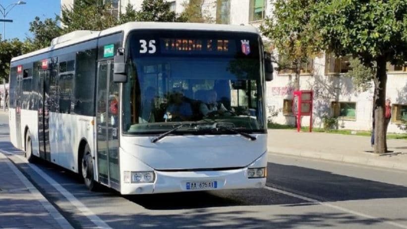 Shoqata e Transportit: Shërbimi rikthehet në normalitet, pritet subvencion për karburantin 