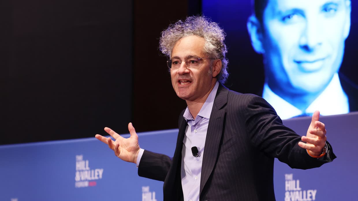 Palantir publikon manifestin për dominimin ushtarak me AI, nis debat i fortë online
