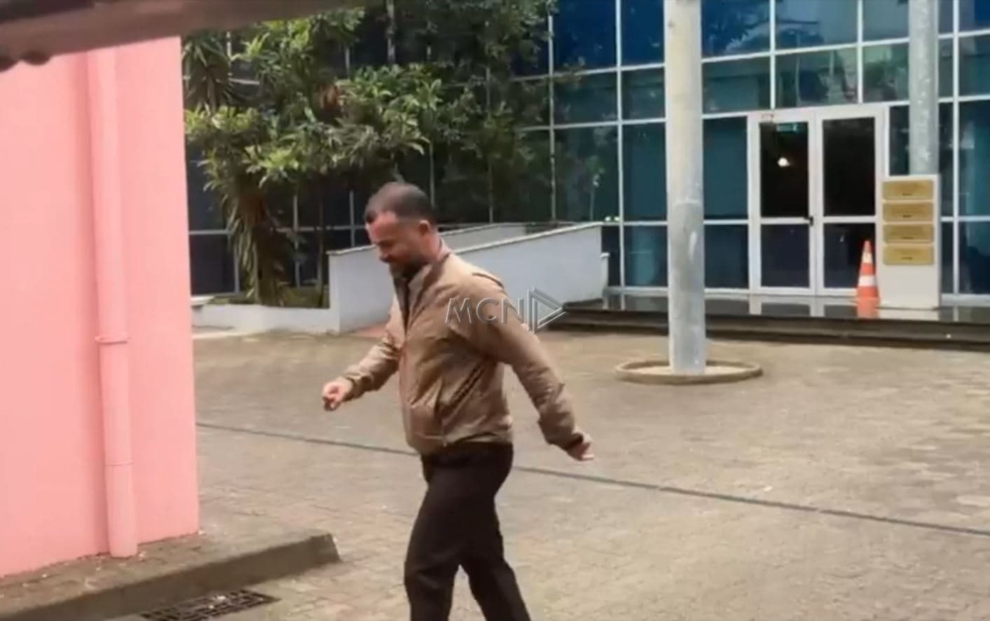 Paraqitet në SPAK biznesmeni Arbër Abazi (VIDEO)