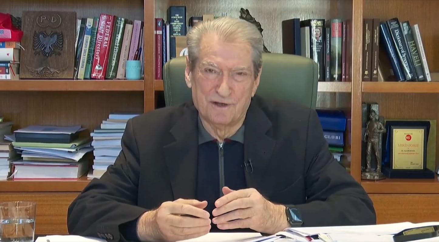 Berisha: Qeveria të përgjysmojë taksat për naftën