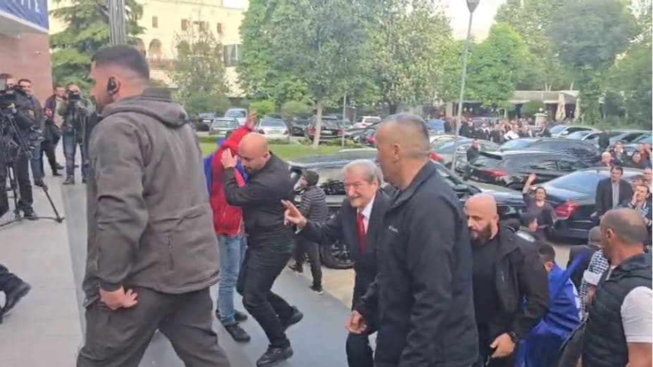Protesta e opozitës, Hita kryeson 1500 policë në terren/ Rikthehen fjalimet