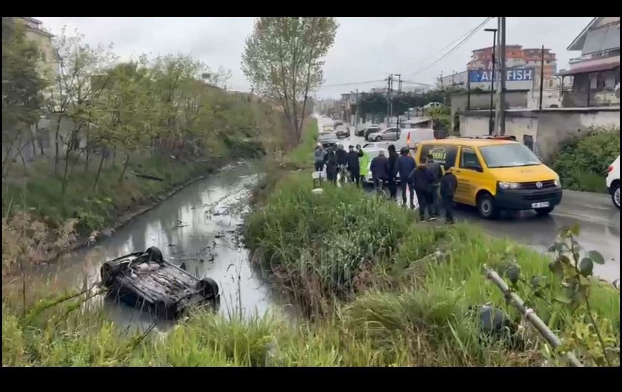 Makina bie në kanal te “Ura e Dajlanit” në Durrës, plagoset drejtuesja