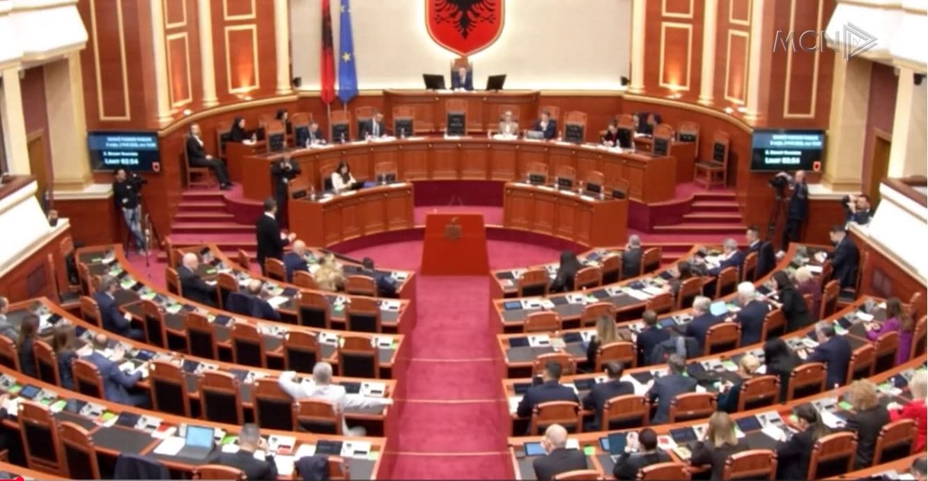 “Konflikti banal po zëvendëson funksionin”. Spiropali, kritika për tensionet në Kuvend
