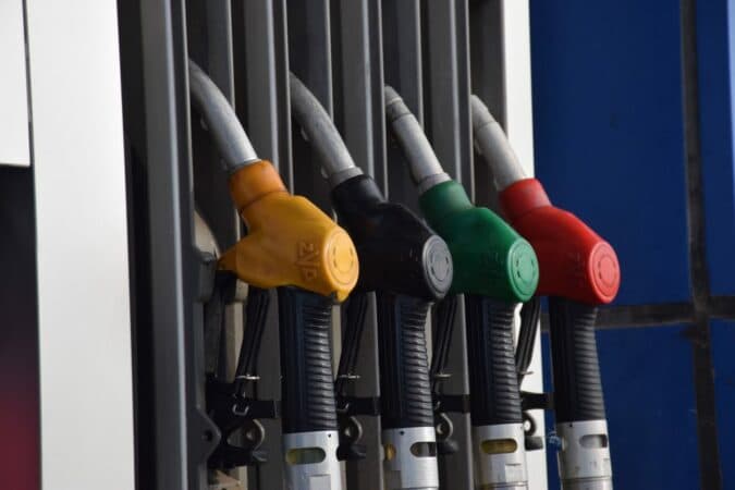 Bordi cakton çmimet e reja, nafta do të tregtohet me 203 lekë/litri dhe benzina zbret në 180 lekë